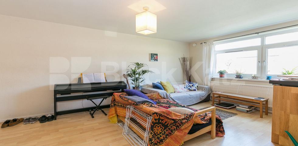 			New Instruction!, 2 Bedroom, 1 bath, 1 reception Flat			 Crouch Hall Road, Crouch End